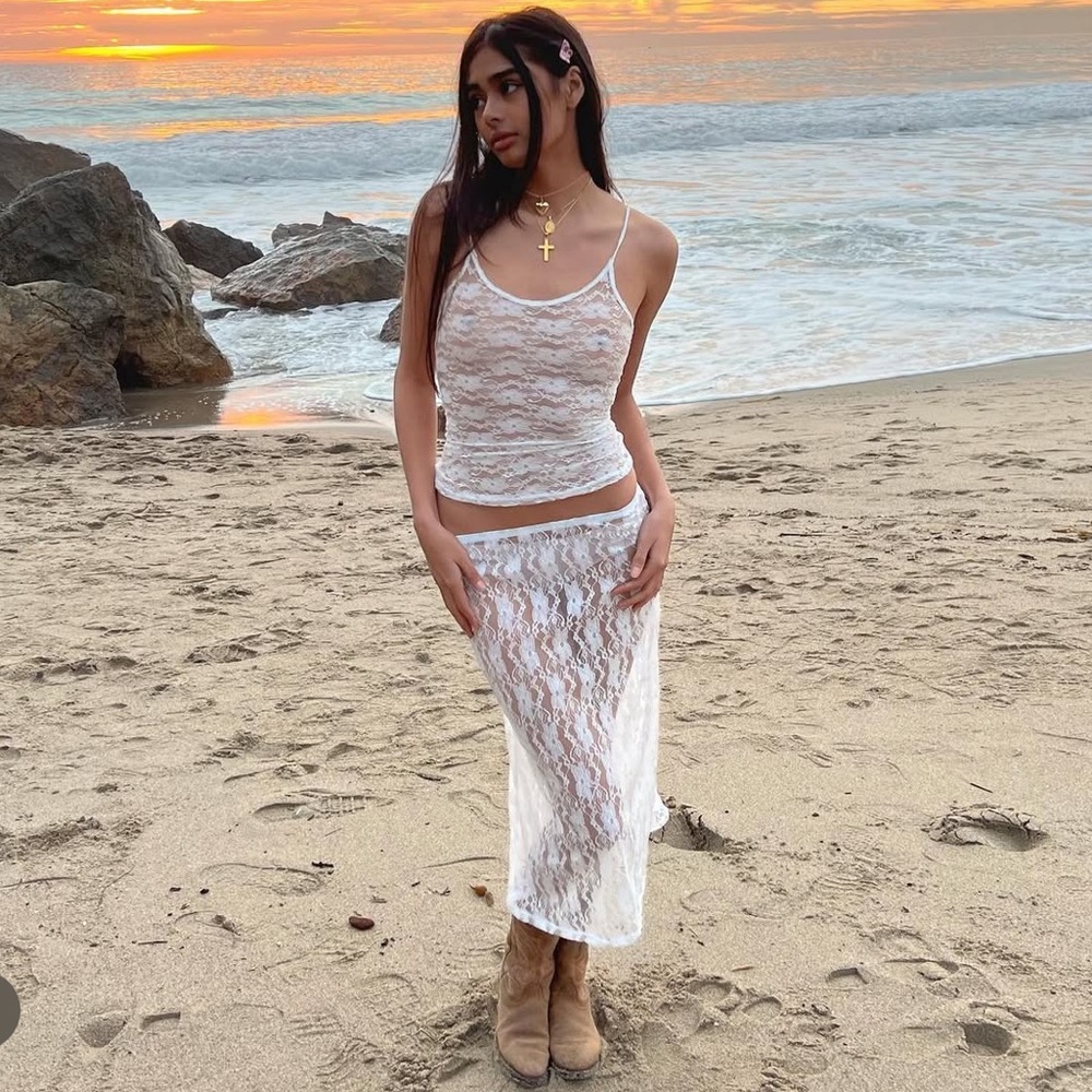 BELLA VENICE LUCY SET IN WHITE LACE